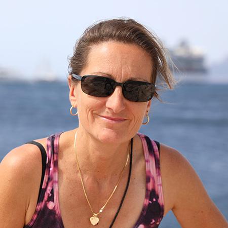 Cécile cannes greeters